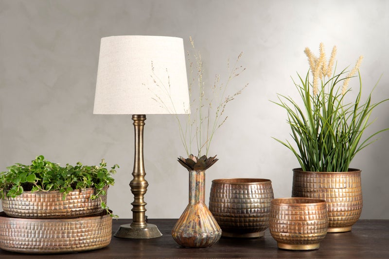 Kaunista antiikkikullan hohtoa Globe ruukuista!