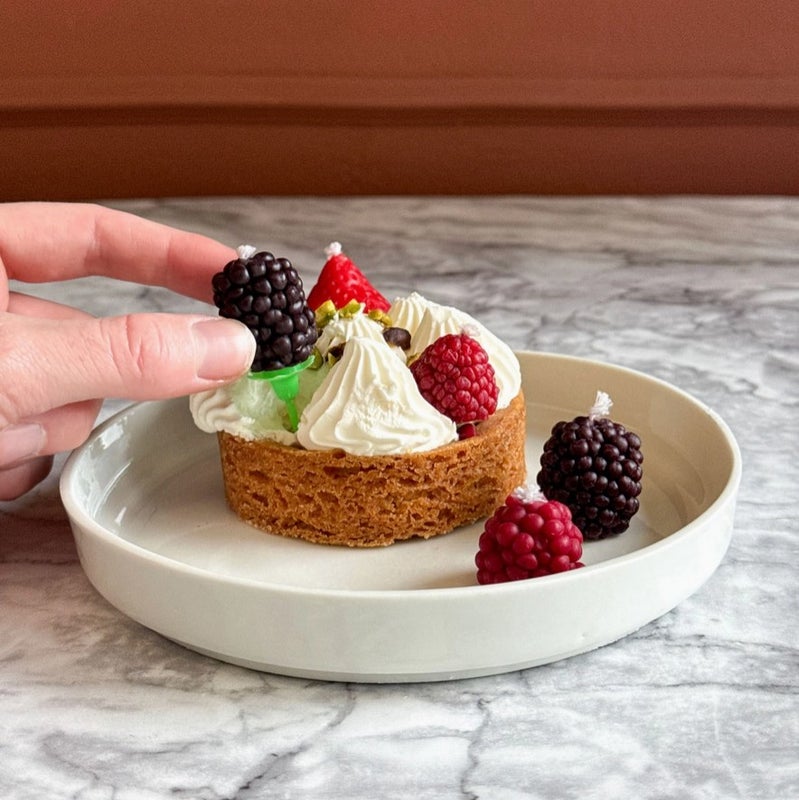 Marjakynttil&auml;t ovat aivan oikeiden marjojen n&auml;k&ouml;isi&auml; ja kokoisia