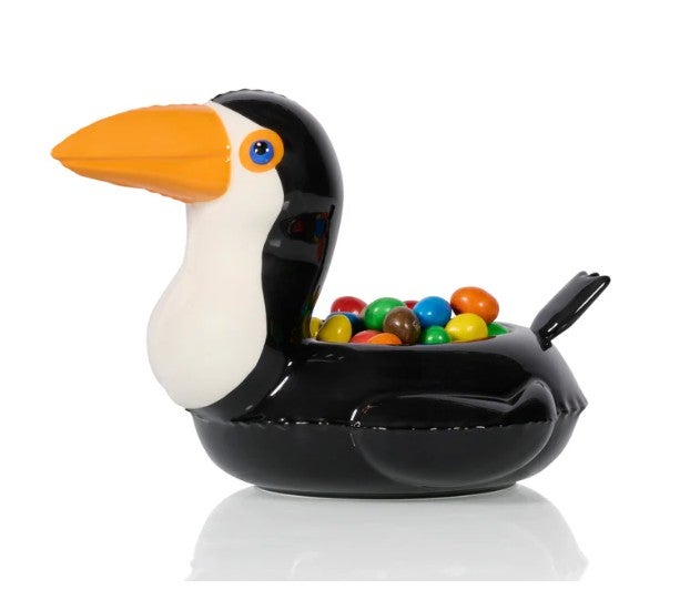 Tucan t&auml;ydelt&auml; karkkia, juhlien kohokohta.